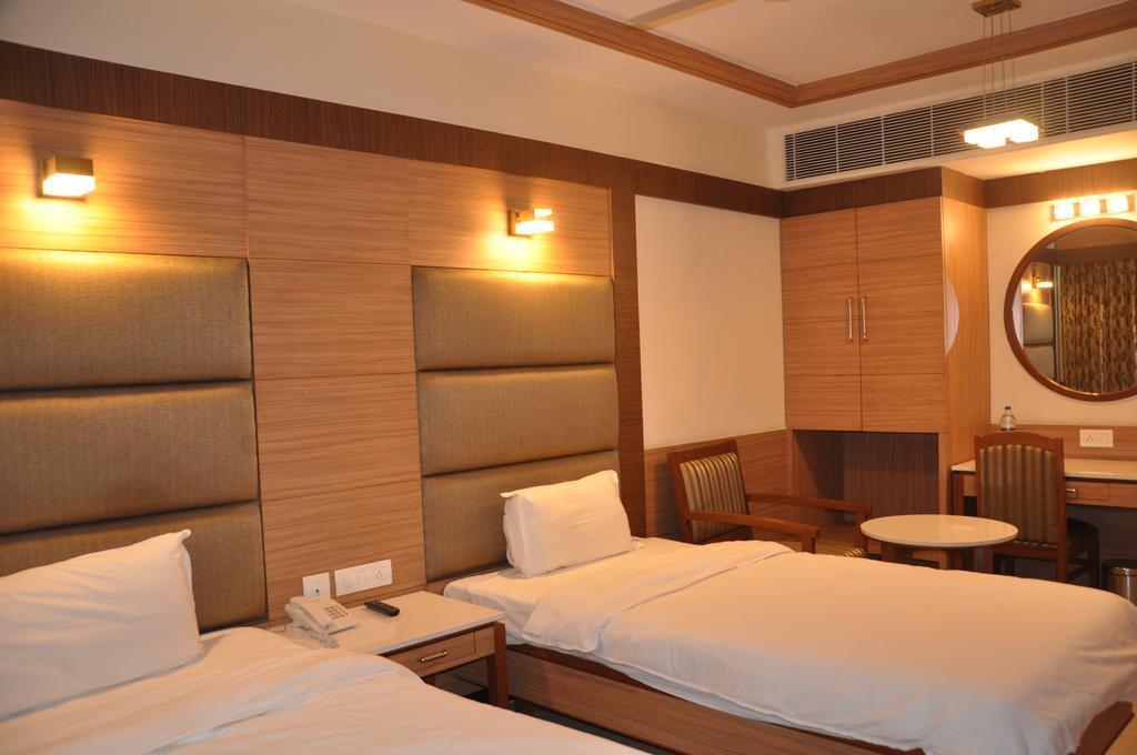 Hotel Sms Grand Inn Vellore Rom bilde