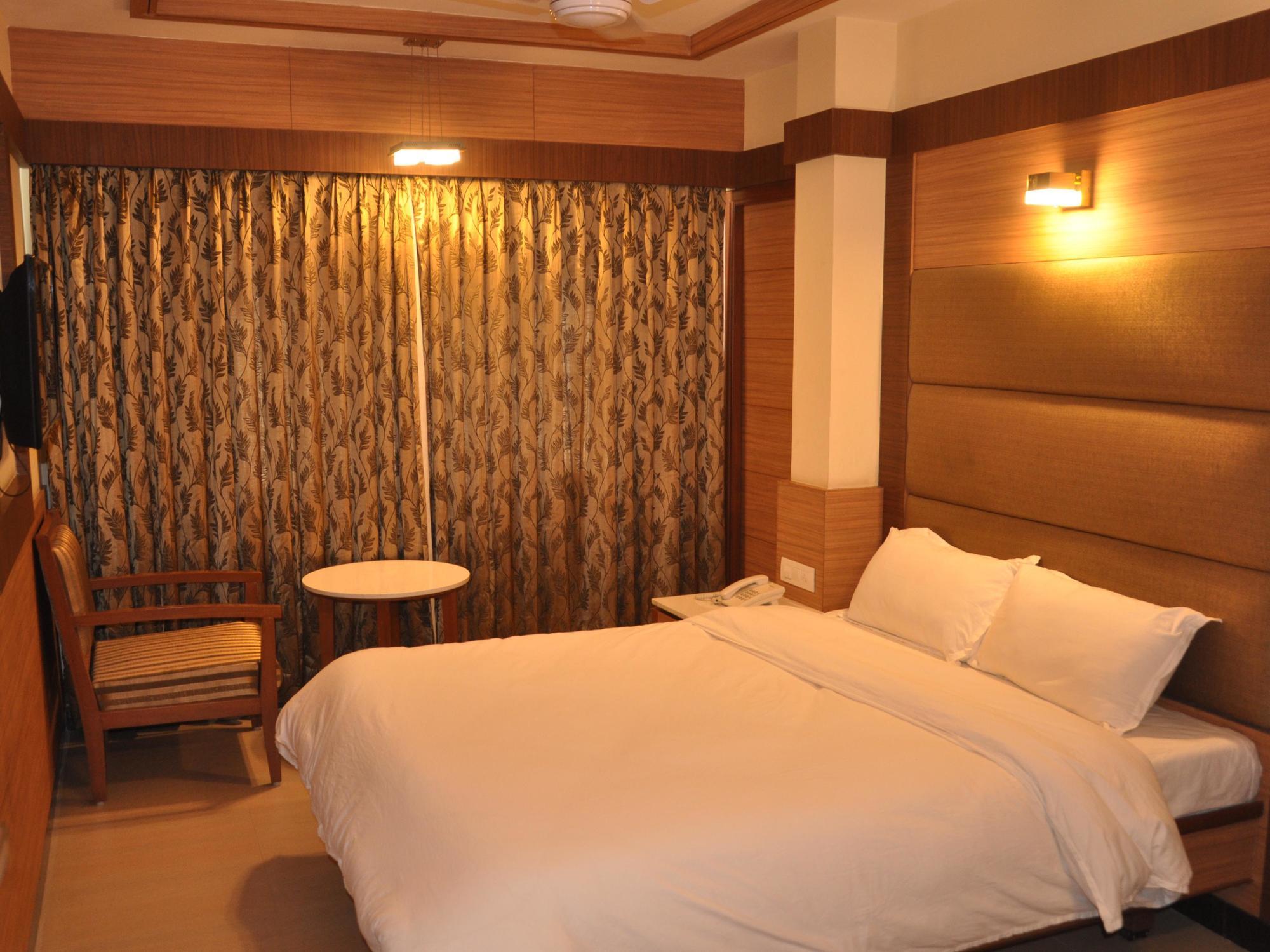 Hotel Sms Grand Inn Vellore Eksteriør bilde
