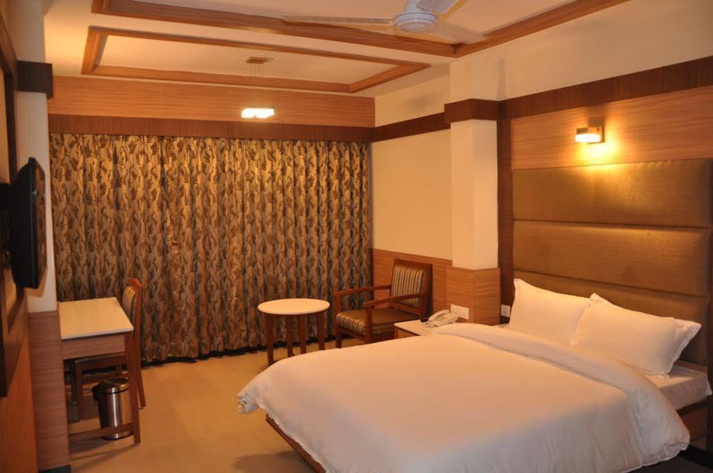 Hotel Sms Grand Inn Vellore Eksteriør bilde