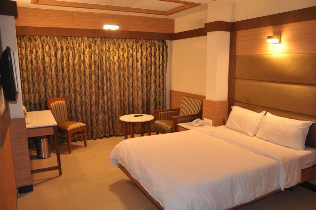 Hotel Sms Grand Inn Vellore Eksteriør bilde